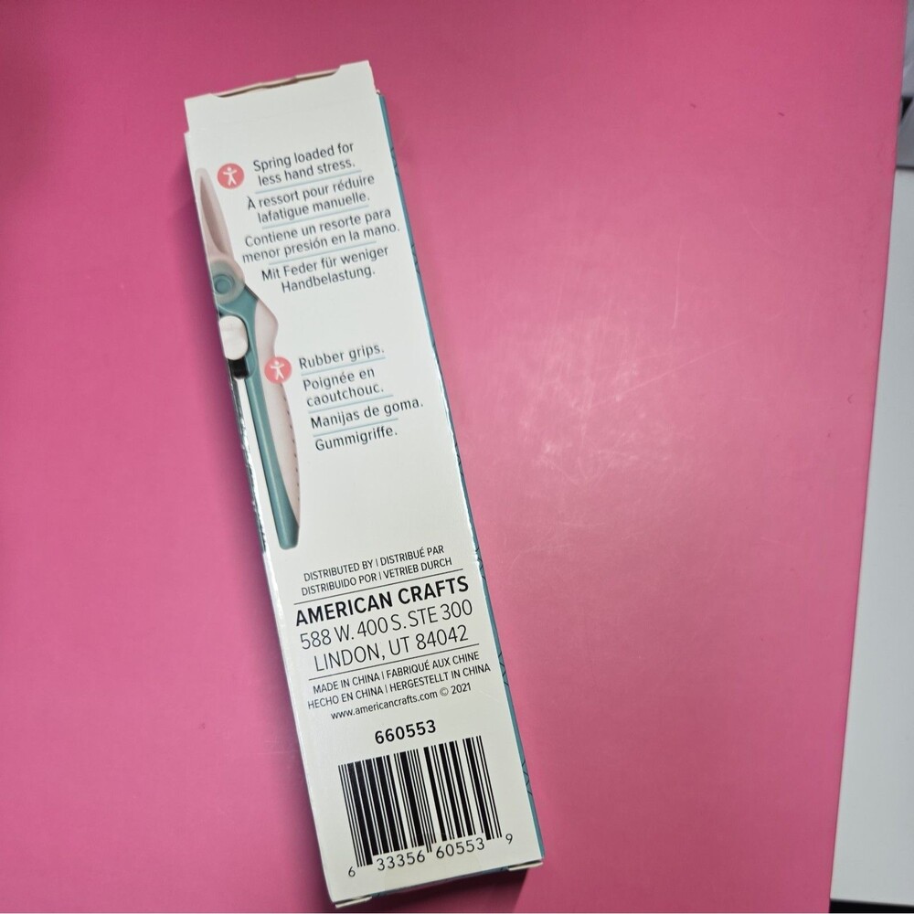 We R Comfort Craft Scissors-Spring Loaded Rubber Grips NEW - Picture 2 of 5